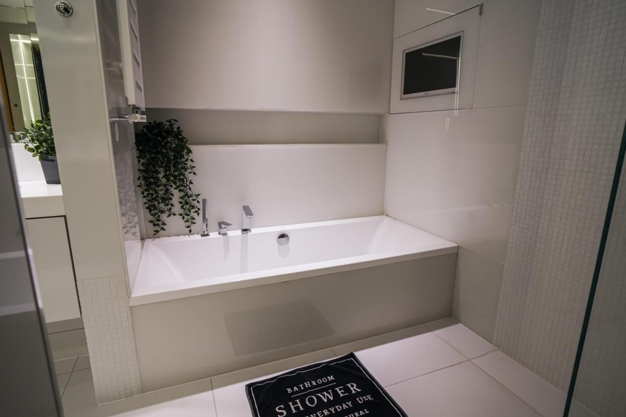 White Home Gdansk Ngoại thất bức ảnh